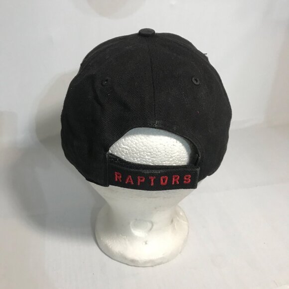 Toronto Raptors '47 Brand OSFA Black Cap With Red Claw Logo - Picture 4 of 9